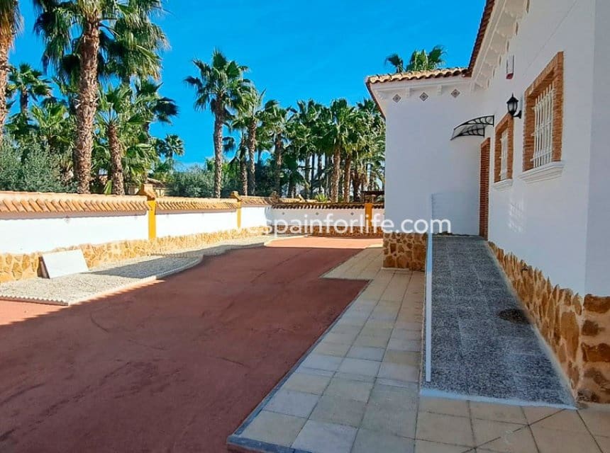 3 bedroom Finca/Country House for sale in Catral with pool garage - € 440,000 (Ref: 10007501)