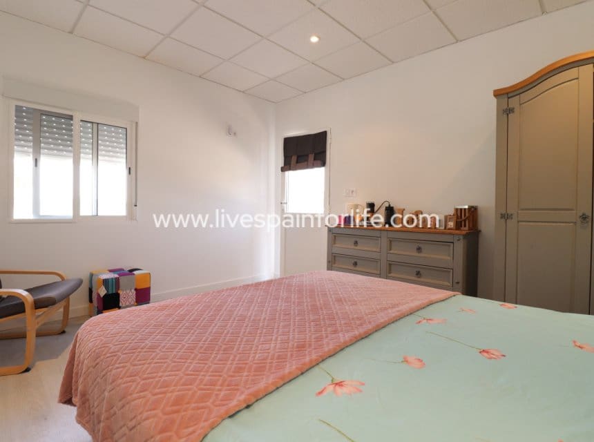 4 chambre Finca/Maison de Campagne à vendre à Benferri avec piscine garage - 350 000 € (Ref: 10007502)