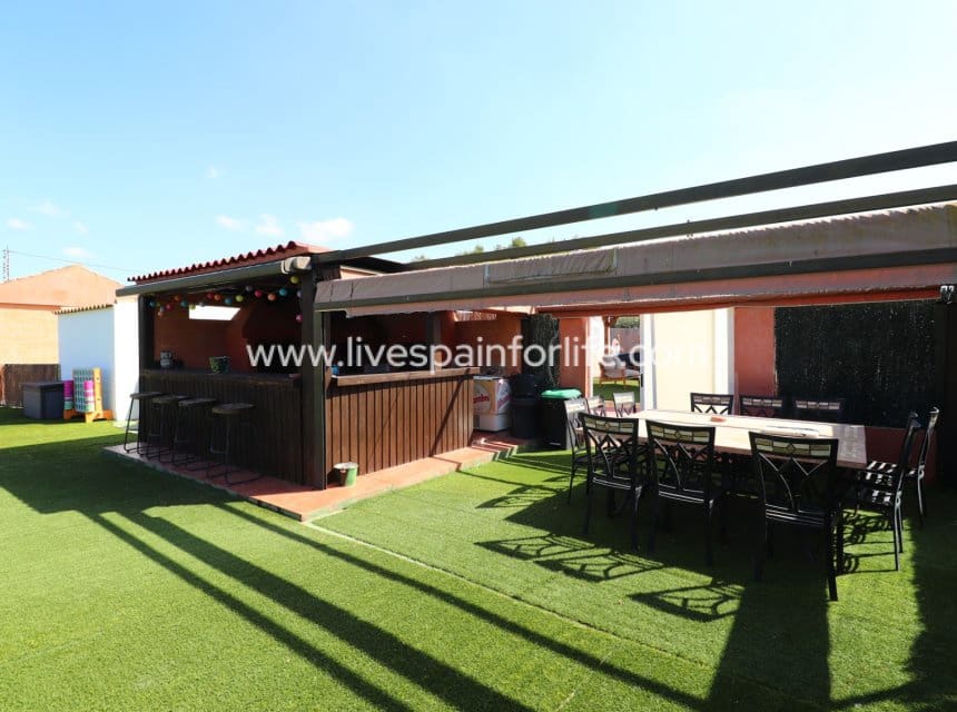 4 chambre Finca/Maison de Campagne à vendre à Benferri avec piscine garage - 350 000 € (Ref: 10007502)