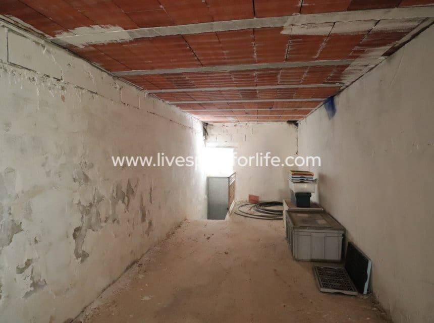 3 bedroom Finca/Country House for sale in Albatera with pool garage - € 325,000 (Ref: 10007503)