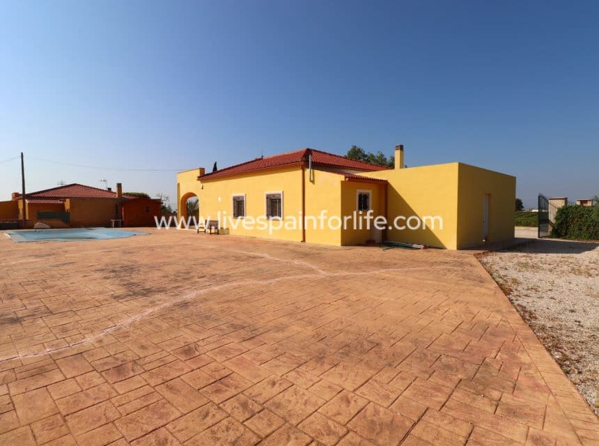 3 bedroom Finca/Country House for sale in Albatera with pool garage - € 325,000 (Ref: 10007503)