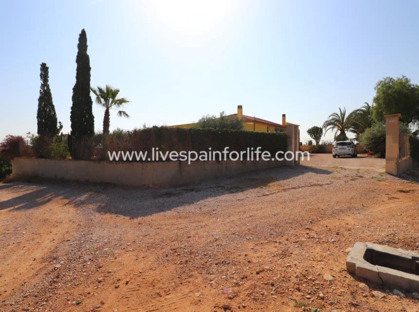 3 bedroom Finca/Country House for sale in Albatera with pool garage - € 325,000 (Ref: 10007503)
