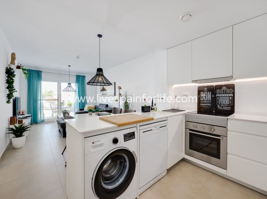 2 quarto Apartamento para venda em Pilar de la Horadada com piscina - 259 950 € (Ref: 10007506)