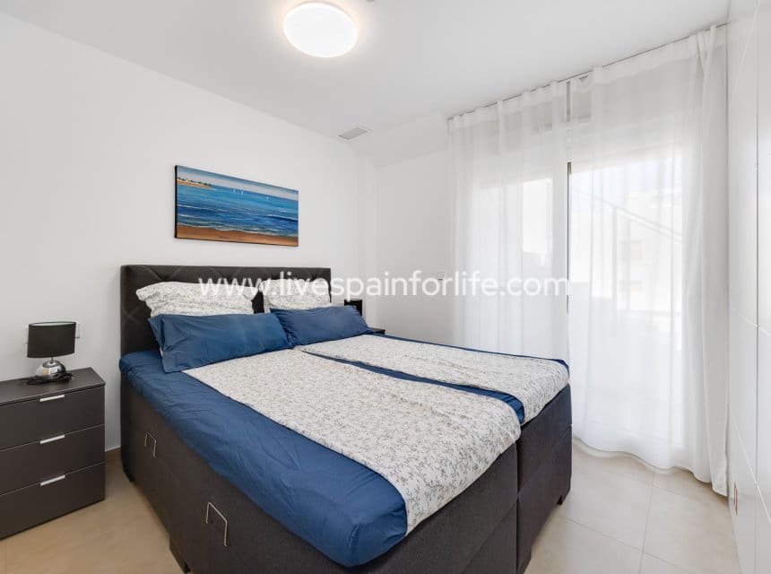 2 quarto Apartamento para venda em Pilar de la Horadada com piscina - 259 950 € (Ref: 10007506)