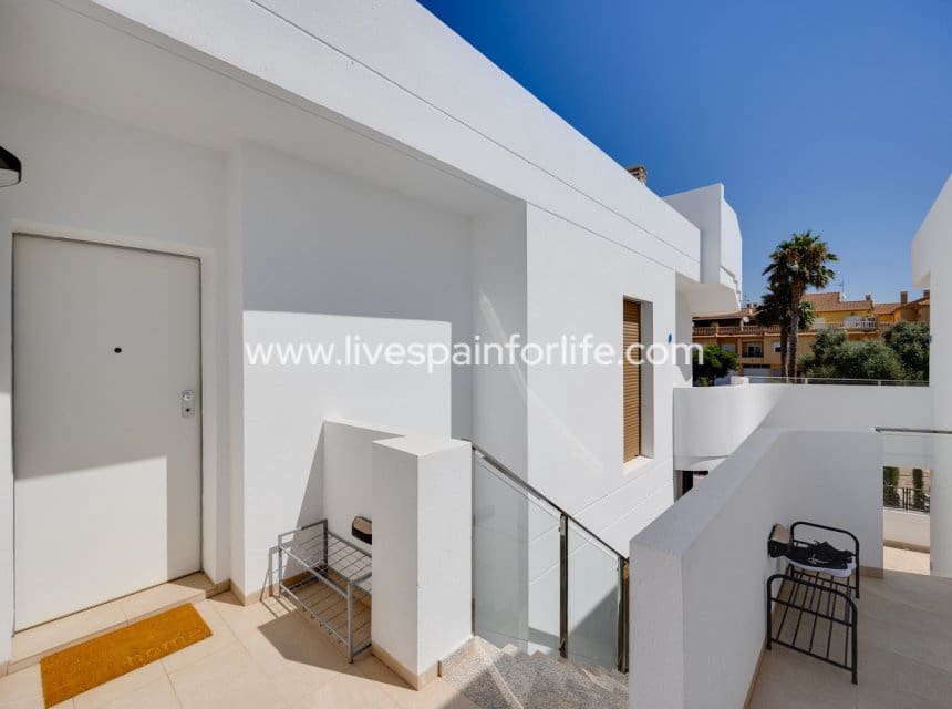 2 quarto Apartamento para venda em Pilar de la Horadada com piscina - 259 950 € (Ref: 10007506)