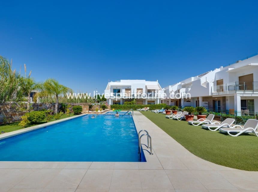 2 quarto Apartamento para venda em Pilar de la Horadada com piscina - 259 950 € (Ref: 10007506)
