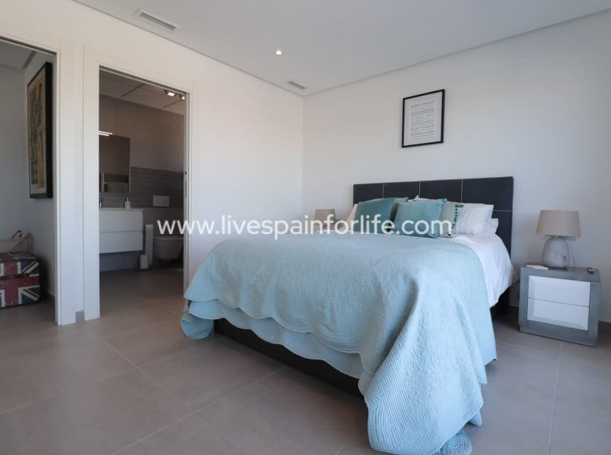 3 sovrum Villa till salu i Benimar med pool garage - 695 000 € (Ref: 10007511)