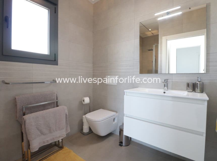 3 sovrum Villa till salu i Benimar med pool garage - 695 000 € (Ref: 10007511)