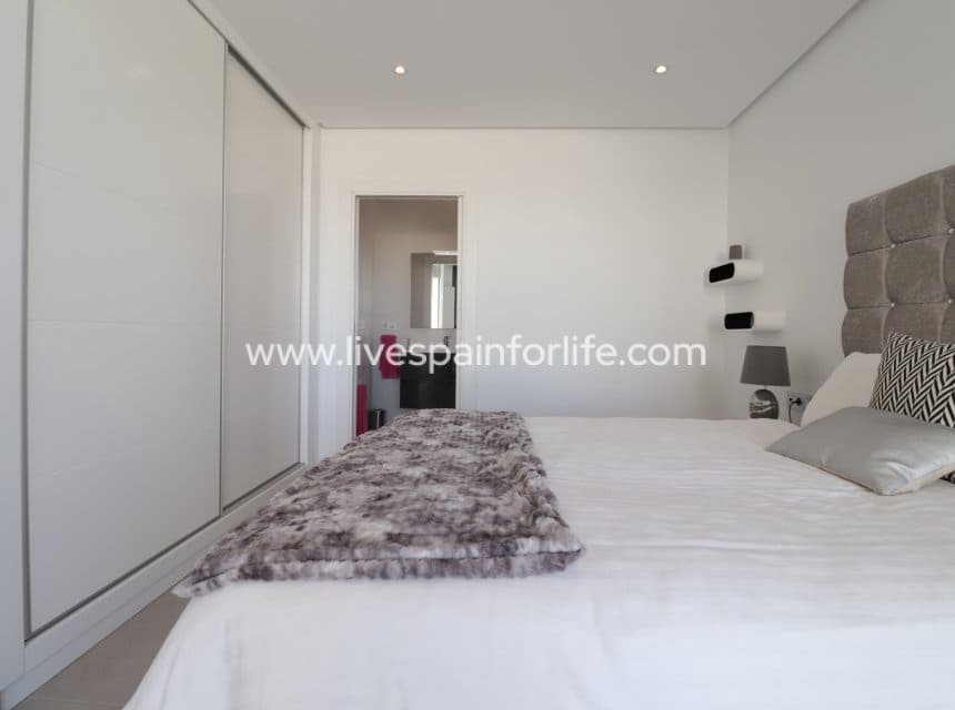 3 sovrum Villa till salu i Benimar med pool garage - 695 000 € (Ref: 10007511)