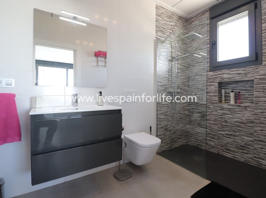 3 sovrum Villa till salu i Benimar med pool garage - 695 000 € (Ref: 10007511)