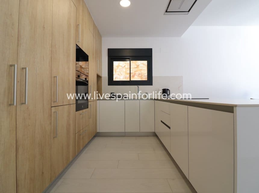 3 bedroom Villa for sale in Algorfa with pool garage - € 619,950 (Ref: 10007513)