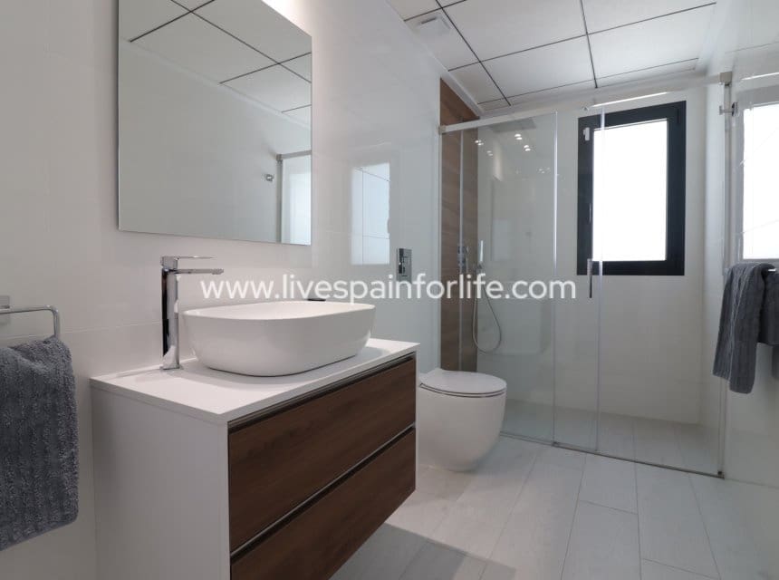 3 bedroom Villa for sale in Algorfa with pool garage - € 619,950 (Ref: 10007513)