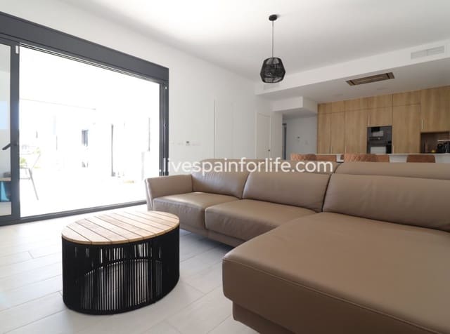 3 bedroom Villa for sale in Algorfa with pool garage - € 619,950 (Ref: 10007513)
