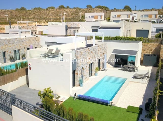 3 bedroom Villa for sale in Algorfa with pool garage - € 619,950 (Ref: 10007513)