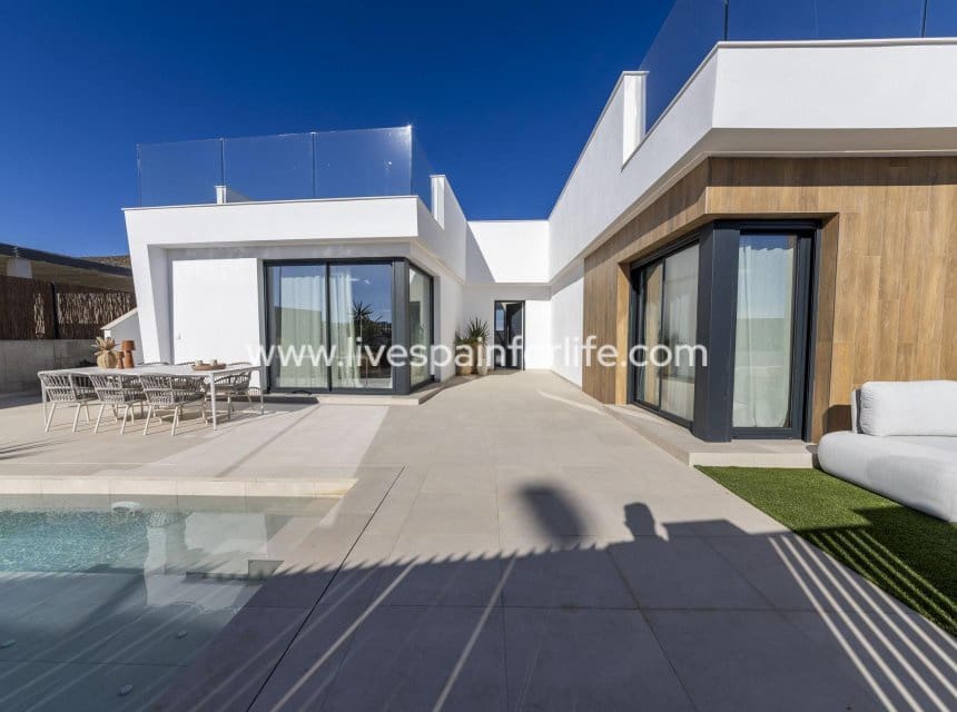 3 soverom Villa til salgs i Banos y Mendigo med svømmebasseng - € 389 900 (Ref: 10007514)