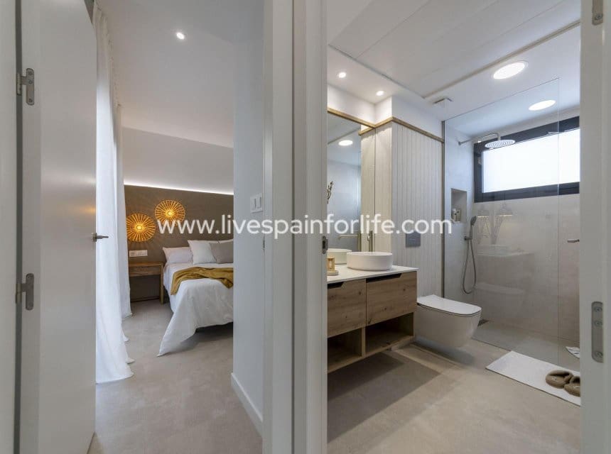 3 soverom Villa til salgs i Banos y Mendigo med svømmebasseng - € 389 900 (Ref: 10007514)