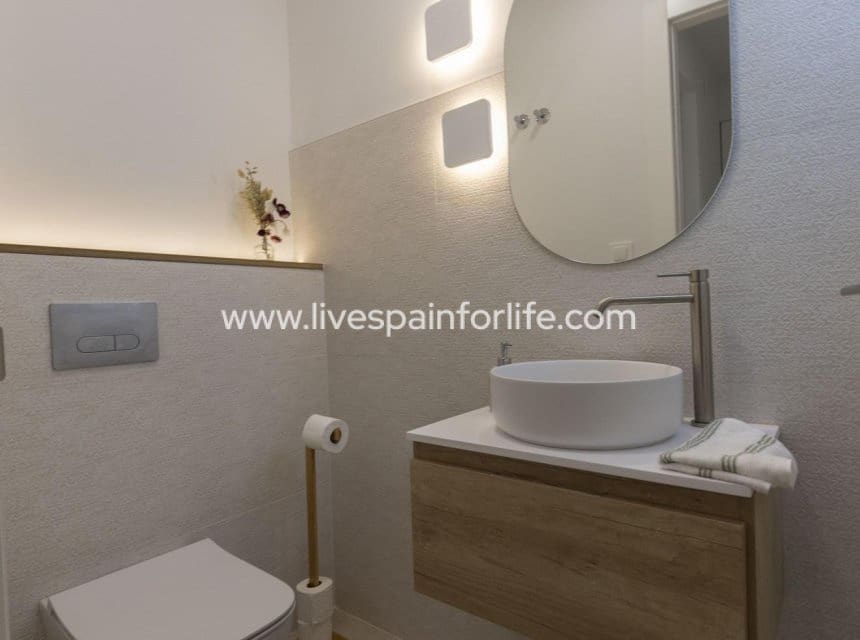 3 soverom Villa til salgs i Banos y Mendigo med svømmebasseng - € 389 900 (Ref: 10007514)