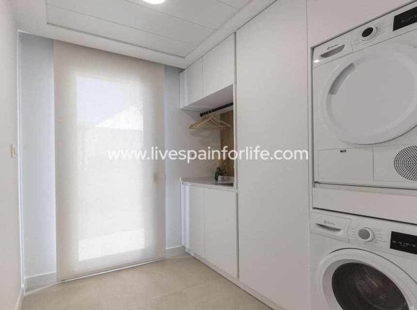 3 soverom Villa til salgs i Banos y Mendigo med svømmebasseng - € 389 900 (Ref: 10007514)
