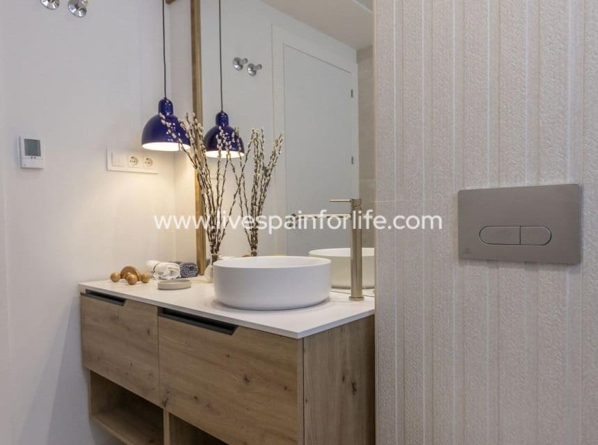 3 soverom Villa til salgs i Banos y Mendigo med svømmebasseng - € 389 900 (Ref: 10007514)