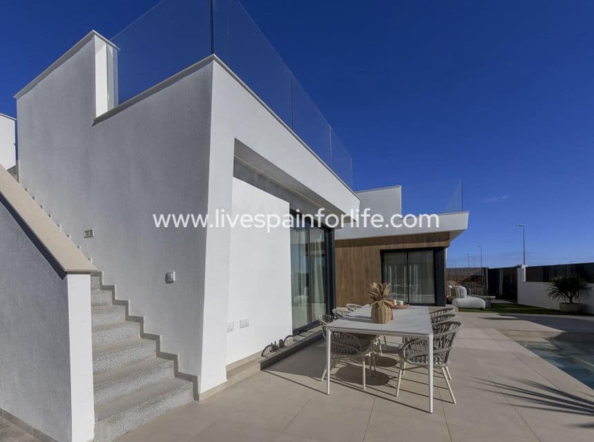 3 soverom Villa til salgs i Banos y Mendigo med svømmebasseng - € 389 900 (Ref: 10007514)