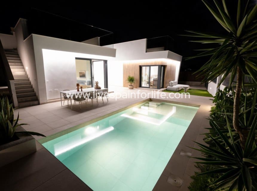 3 soverom Villa til salgs i Banos y Mendigo med svømmebasseng - € 389 900 (Ref: 10007514)