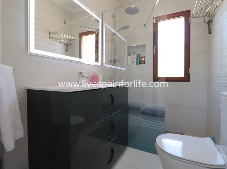 3 bedroom Villa for sale in Formentera del Segura with pool garage - € 425,000 (Ref: 10007515)