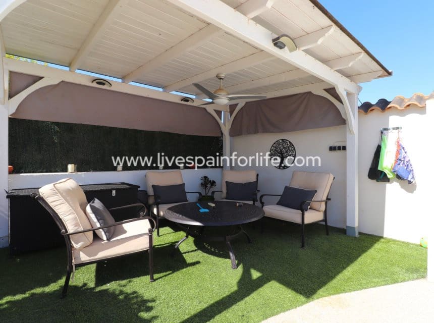 3 bedroom Villa for sale in Formentera del Segura with pool garage - € 425,000 (Ref: 10007515)