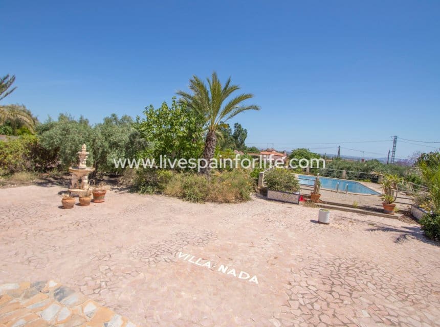 3 slaapkamer Finca/Landhuis te koop in Albatera met zwembad garage - € 349.000 (Ref: 10007867)