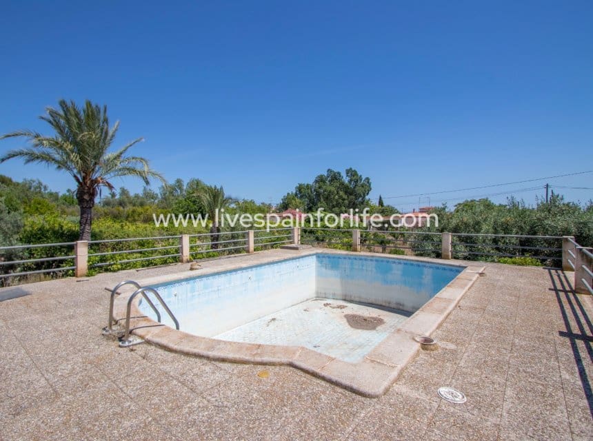 3 slaapkamer Finca/Landhuis te koop in Albatera met zwembad garage - € 349.000 (Ref: 10007867)