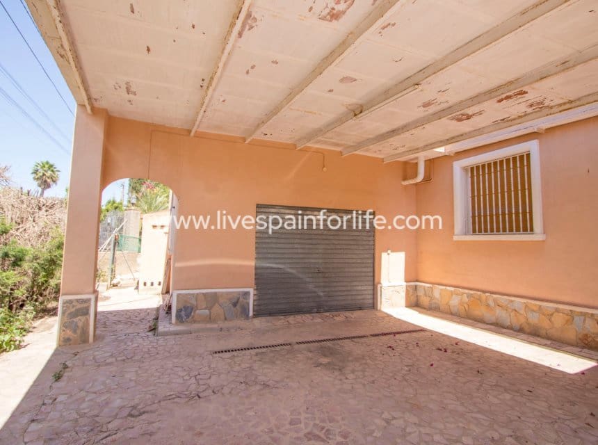 3 slaapkamer Finca/Landhuis te koop in Albatera met zwembad garage - € 349.000 (Ref: 10007867)