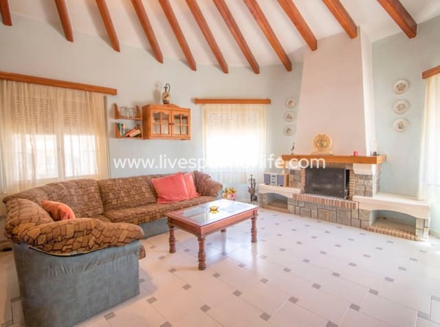 3 chambre Finca/Maison de Campagne à vendre à Albatera avec piscine garage - 349 000 € (Ref: 10007867)