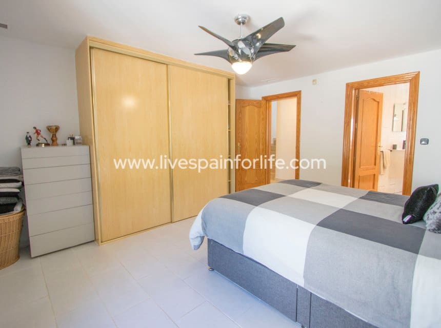 4 bedroom Finca/Country House for sale in Catral with pool garage - € 549,000 (Ref: 10007868)