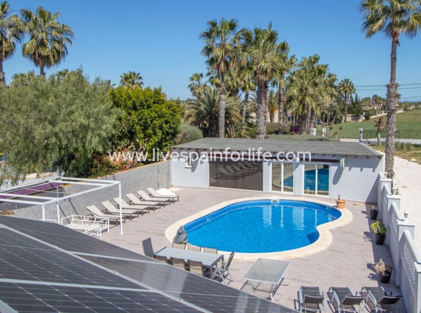 4 bedroom Finca/Country House for sale in Catral with pool garage - € 549,000 (Ref: 10007868)