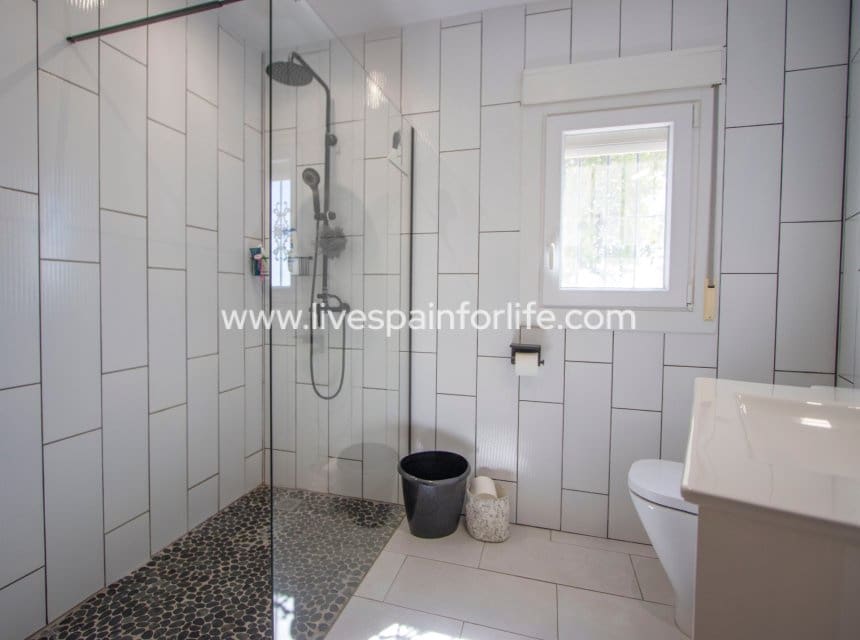 4 bedroom Finca/Country House for sale in Catral with pool garage - € 549,000 (Ref: 10007868)