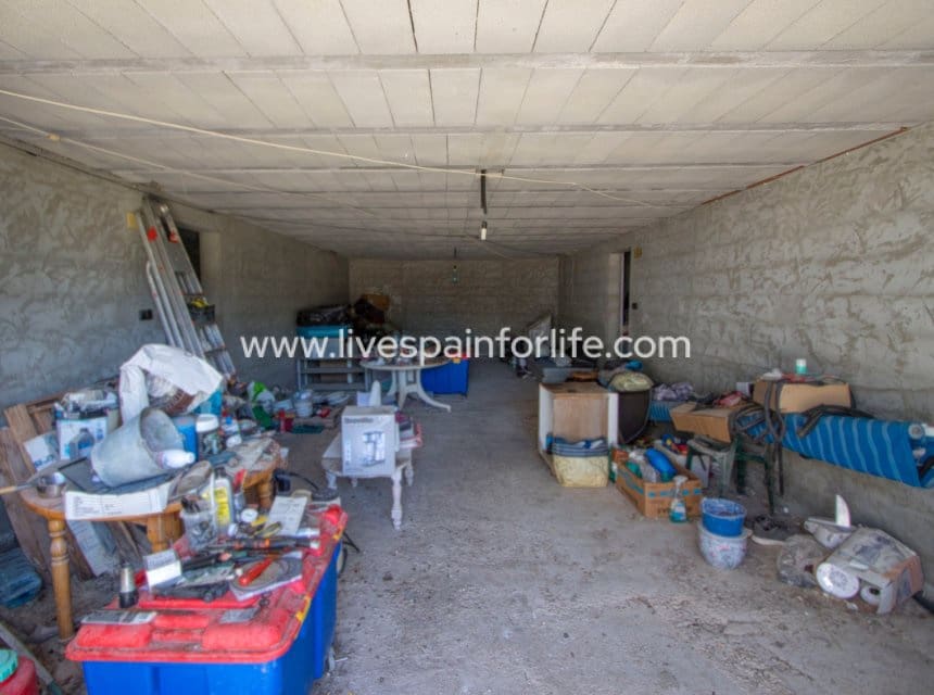 4 bedroom Finca/Country House for sale in Catral with pool garage - € 549,000 (Ref: 10007868)