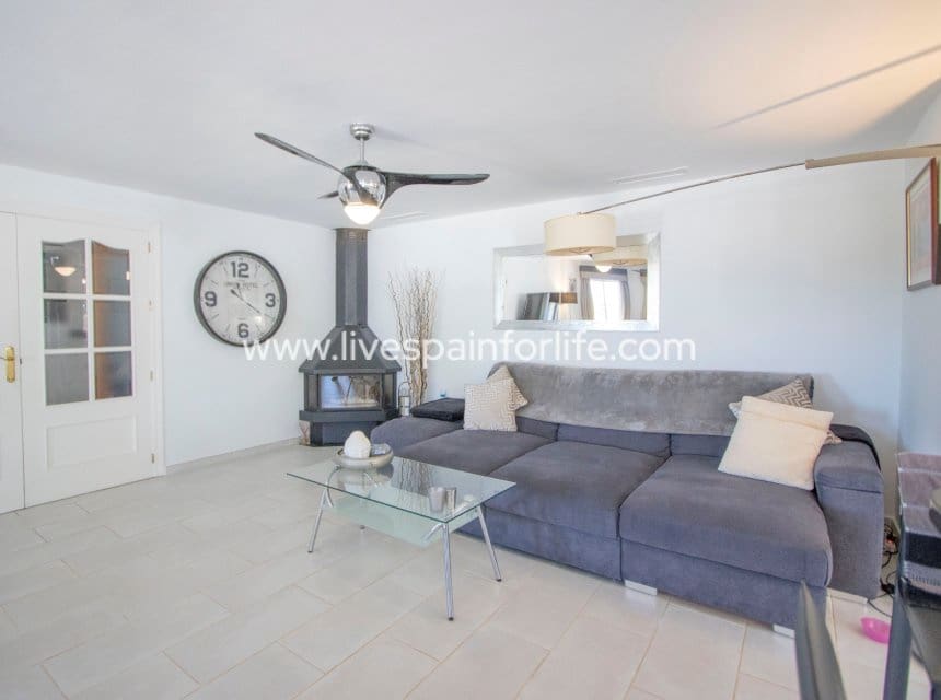 4 sovrum Finca/Hus på landet till salu i Catral med pool garage - 549 000 € (Ref: 10035952)