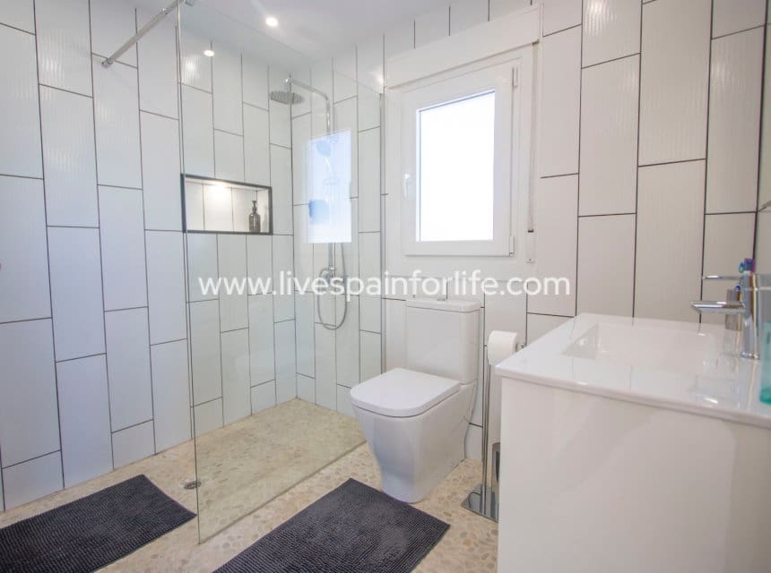 4 sovrum Finca/Hus på landet till salu i Catral med pool garage - 549 000 € (Ref: 10035952)