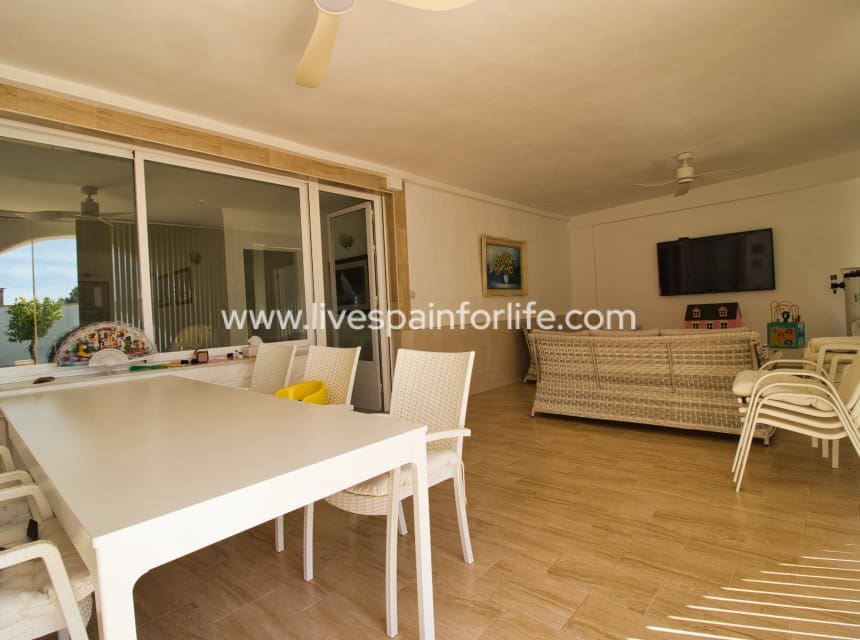 5 chambre Finca/Maison de Campagne à vendre à Albatera avec piscine - 560 000 € (Ref: 10035954)