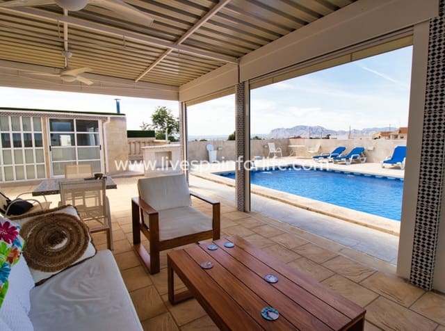5 chambre Finca/Maison de Campagne à vendre à Albatera avec piscine - 560 000 € (Ref: 10035954)
