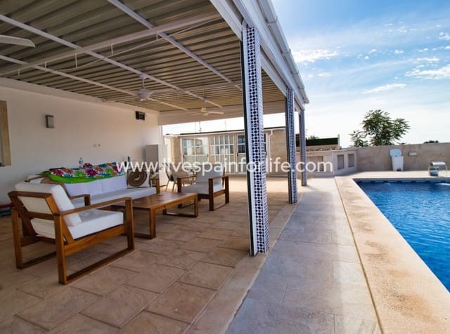 5 chambre Finca/Maison de Campagne à vendre à Albatera avec piscine - 560 000 € (Ref: 10035954)