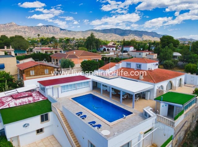 5 chambre Finca/Maison de Campagne à vendre à Albatera avec piscine - 560 000 € (Ref: 10035954)