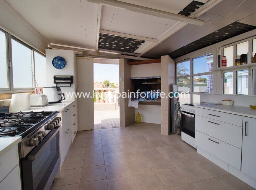 5 chambre Finca/Maison de Campagne à vendre à Albatera avec piscine - 560 000 € (Ref: 10035954)