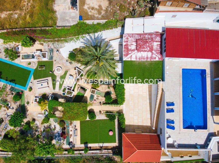 5 chambre Finca/Maison de Campagne à vendre à Albatera avec piscine - 560 000 € (Ref: 10035954)