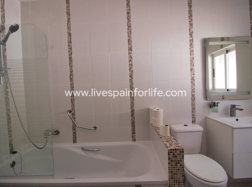 5 chambre Finca/Maison de Campagne à vendre à Albatera avec piscine - 560 000 € (Ref: 10035955)