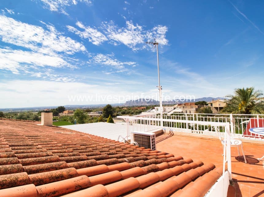 5 chambre Finca/Maison de Campagne à vendre à Albatera avec piscine - 560 000 € (Ref: 10035955)
