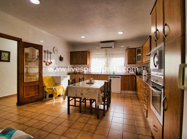 4 sovrum Finca/Hus på landet till salu i Crevillente / Crevillent med pool garage - 365 000 € (Ref: 10036208)