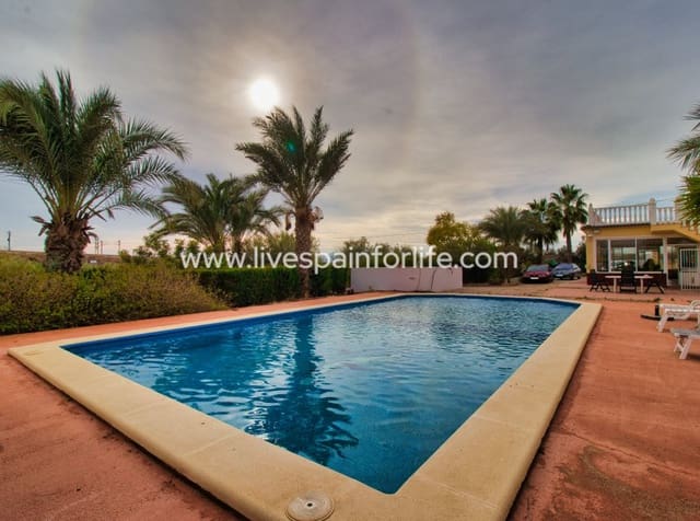 4 sovrum Finca/Hus på landet till salu i Crevillente / Crevillent med pool garage - 365 000 € (Ref: 10036208)