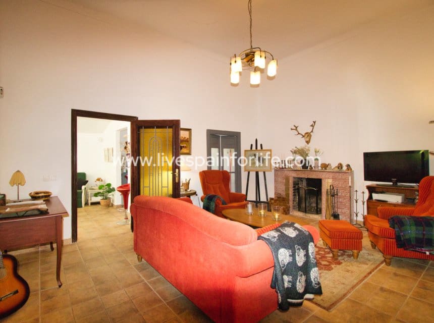 3 camera da letto Finca/Casa di Campagna in vendita in Dolores con piscina garage - 495.000 € (Rif: 10036209)