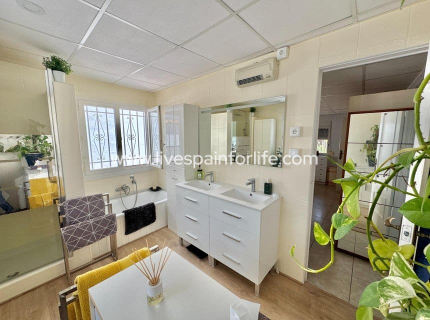 7 slaapkamer Finca/Landhuis te koop in Dolores met zwembad garage - € 629.000 (Ref: 10036210)