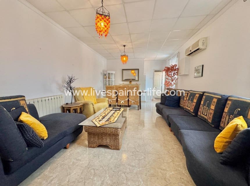 7 slaapkamer Finca/Landhuis te koop in Dolores met zwembad garage - € 629.000 (Ref: 10036210)
